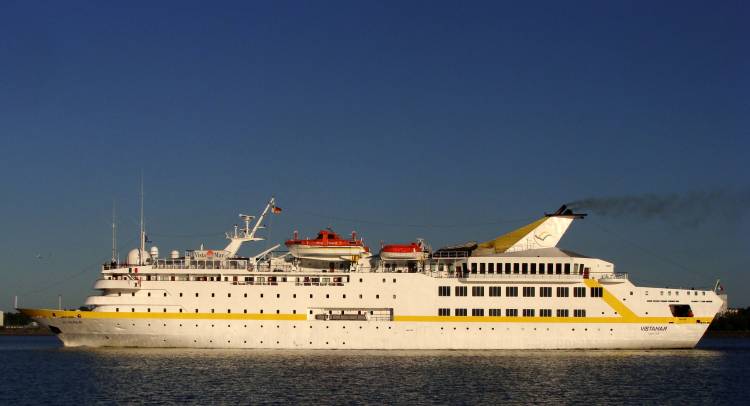 General Cargo De Flash Album Cruise Ships Kiel July 2010